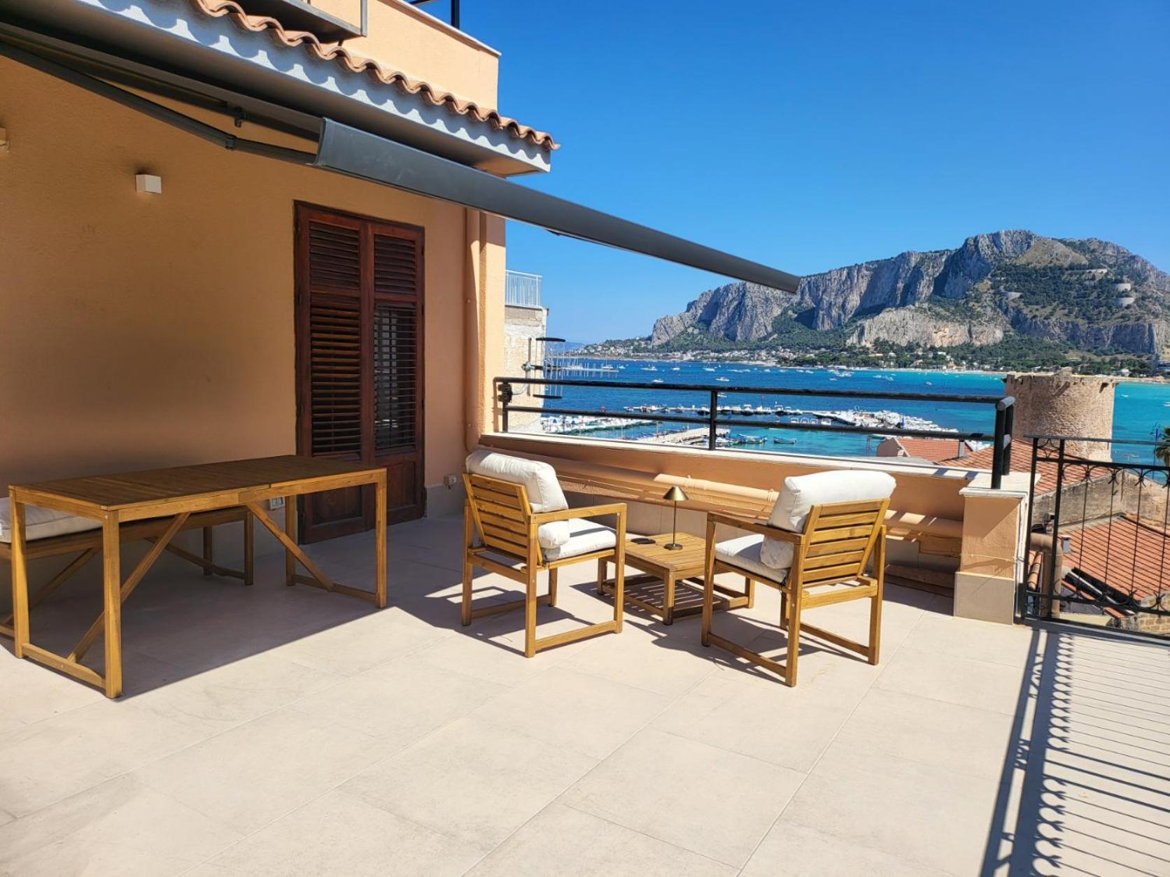 Le Di Sole Apartment *