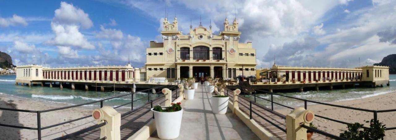 Le Di Sole Mondello